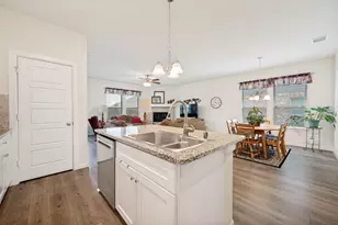 413 Wiggins Way, Van Alstyne, TX 75495 - Photo 6