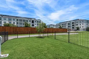 1806 Waterwalk Dr, Rowlett, TX 75088 - Photo 32