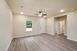 106 Navajo Dr, Mabank, TX 75156 - Photo 8