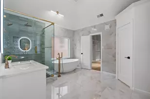 4736 Holly Tree Dr, Dallas, TX 75287 - Photo 24