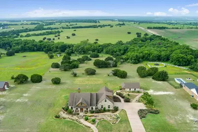 200 Ranchcrest Road, Lorena, TX 76655 - Photo 2