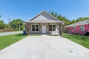 731 W Bond St, Denison, TX 75020 - Photo 2