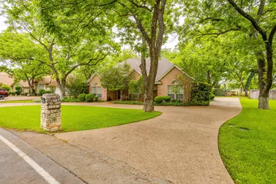 8707 S Monticello Circle, Granbury, TX 76049 - Photo 2