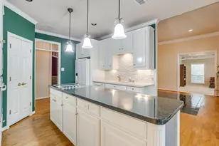 8707 S Monticello Cir, Granbury, TX 76049 - Photo 14