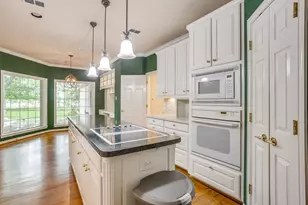8707 S Monticello Cir, Granbury, TX 76049 - Photo 16
