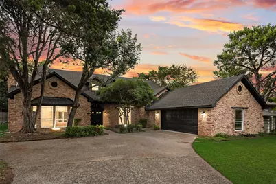811 Cobblestone Court, Cedar Hill, TX 75104 - Photo 1