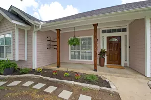 732 N Elm St, Muenster, TX 76252 - Photo 4