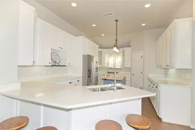 732 N Elm Street, Muenster, TX 76252 - Photo 10