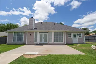 732 N Elm St, Muenster, TX 76252 - Photo 26
