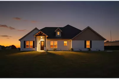125 Remington Park Drive, Springtown, TX 76082 - Photo 1
