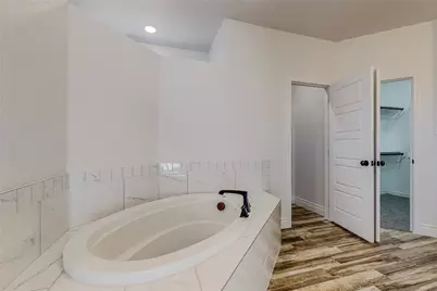 125 Remington Park Drive, Springtown, TX 76082 - Photo 22