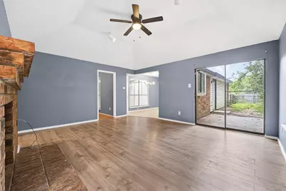 229 Overland Trail, Mesquite, TX 75149 - Photo 4
