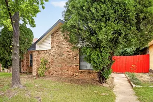 229 Overland Trail, Mesquite, TX 75149 - Photo 1