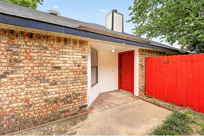 229 Overland Trail, Mesquite, TX 75149 - Photo 2