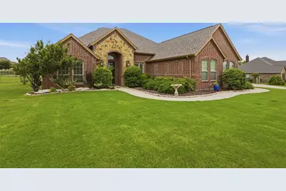 10508 Mustang Wells Drive, Fort Worth, TX 76126 - Photo 2