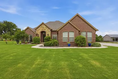 10508 Mustang Wells Drive, Fort Worth, TX 76126 - Photo 4