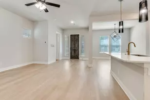 704 Yellow Warbler Wy, Arlington, TX 76005 - Photo 4