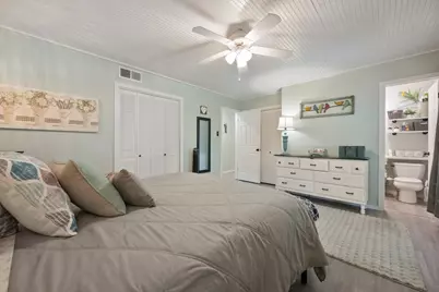 801 Waggoner Drive, Arlington, TX 76013 - Photo 14