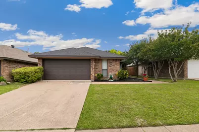 2031 Verlaine Drive, Carrollton, TX 75007 - Photo 2
