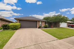 2031 Verlaine Dr, Carrollton, TX 75007 - Photo 2