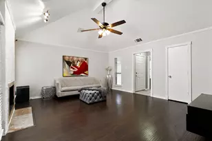 2031 Verlaine Dr, Carrollton, TX 75007 - Photo 8