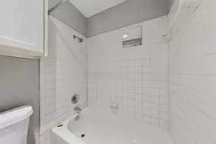 9811 Walnut St, Dallas, TX 75243 - Photo 28