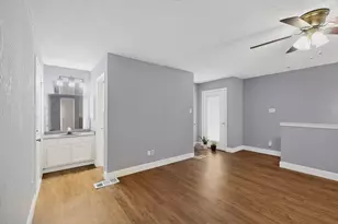 9811 Walnut St, Dallas, TX 75243 - Photo 24