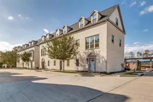 1900 Bel Air Dr, Arlington, TX 76010 - Photo 1