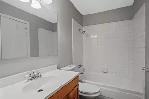 2156 Fleur De Lis Ct, Arlington, TX 76012 - Photo 14