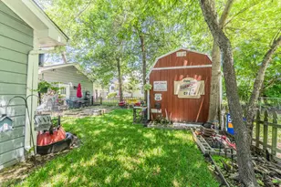 502 Davis Street S, Sulphur Springs, TX 75482 - Photo 26