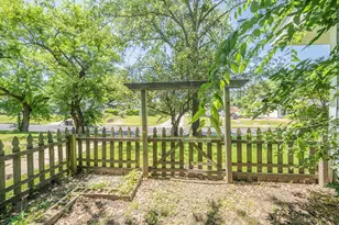 502 Davis Street S, Sulphur Springs, TX 75482 - Photo 28