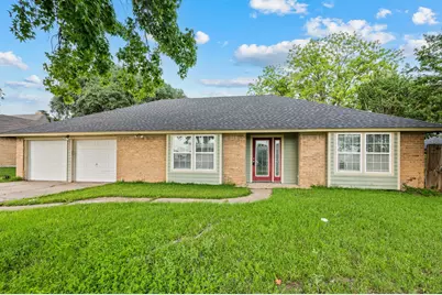 204 Overcrest Drive, Benbrook, TX 76126 - Photo 1