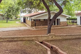 2328 Wildwood Way, Tool, TX 75143 - Photo 2