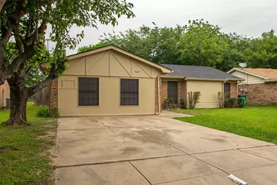 5621 Brent Drive, Haltom City, TX 76148 - Photo 2
