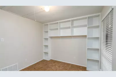 5621 Brent Drive, Haltom City, TX 76148 - Photo 18