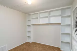 5621 Brent Dr, Haltom City, TX 76148 - Photo 18