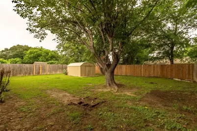 5621 Brent Drive, Haltom City, TX 76148 - Photo 38