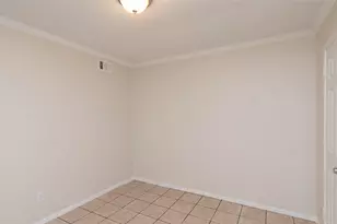 5621 Brent Dr, Haltom City, TX 76148 - Photo 10