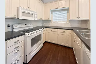 10257 Sunset View Drive, Fort Worth, TX 76108 - Photo 12
