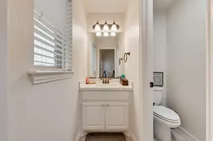 1025 W Bluff Way, Roanoke, TX 76262 - Photo 28
