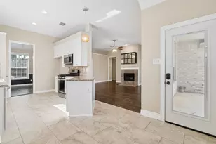 1616 Bar Harbor Dr, Flower Mound, TX 75028 - Photo 12