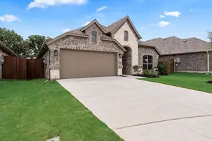 2028 Caicos Rd, Granbury, TX 76049 - Photo 4