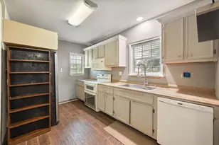 2001 N Beaton St, Corsicana, TX 75110 - Photo 8