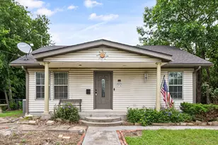 2001 N Beaton St, Corsicana, TX 75110 - Photo 1