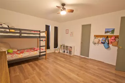 3905 Sundown Drive, Benbrook, TX 76116 - Photo 36