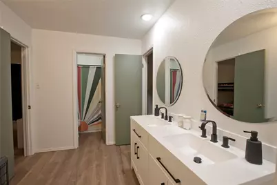 3905 Sundown Drive, Benbrook, TX 76116 - Photo 32