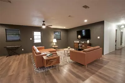 3905 Sundown Drive, Benbrook, TX 76116 - Photo 10