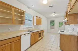 400 Stockard St, Lake Dallas, TX 75065 - Photo 4