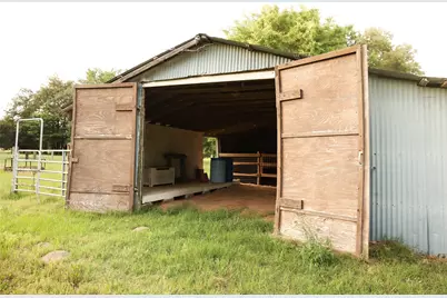 213 County Road 2320, Telephone, TX 75488 - Photo 32