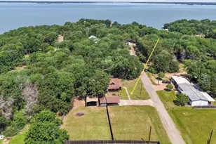 377 Southern Oaks Dr, Streetman, TX 75859 - Photo 2